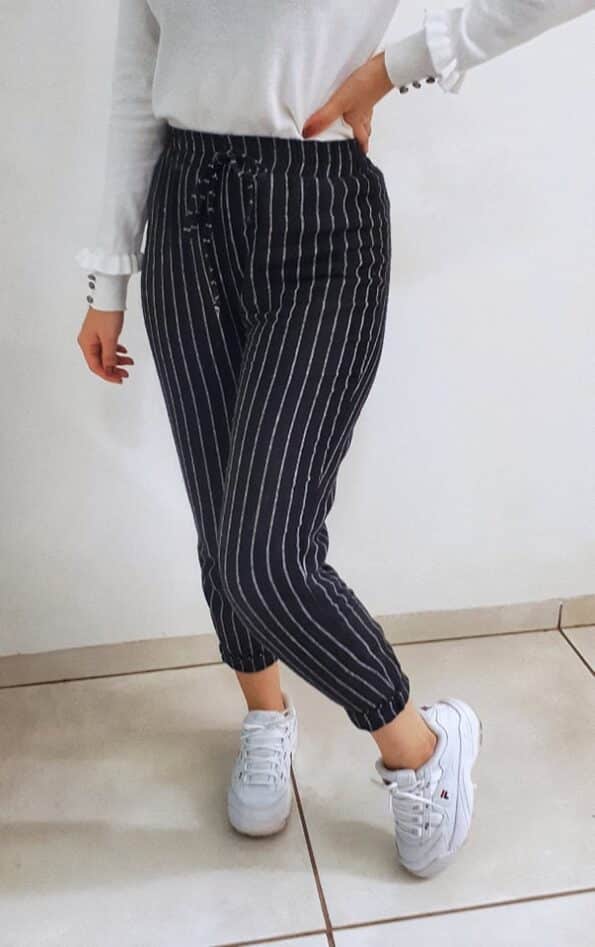 calça jogger com elástico na cintura