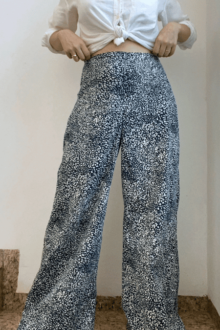 calça pantalona com revel